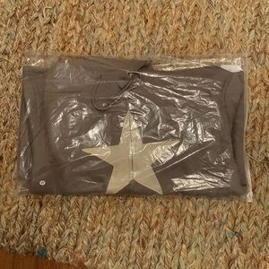 Brand new star zip up